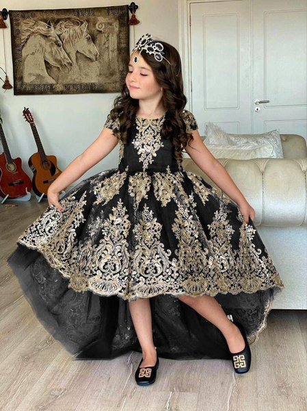 Petite reine robe avec couronne noir