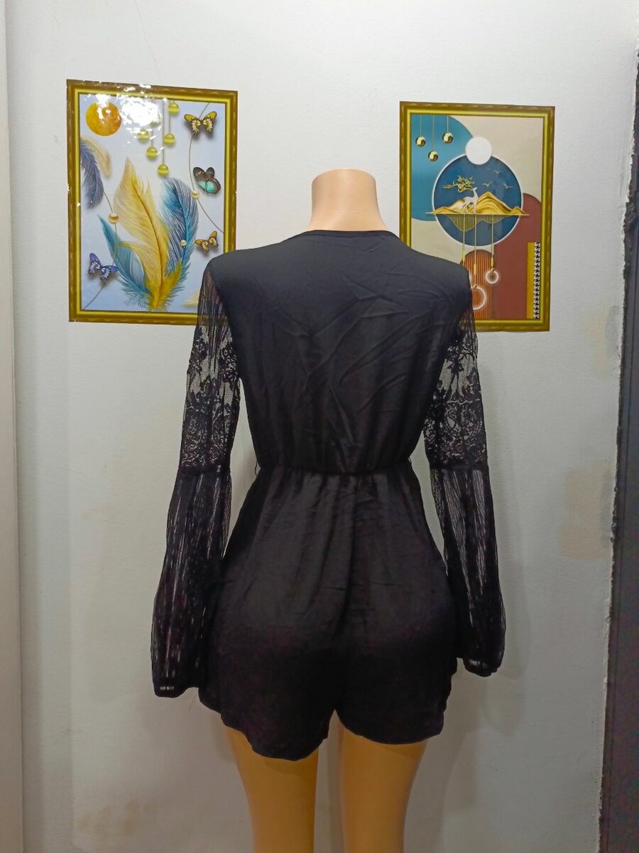 Combishort Élégant en Dentelle