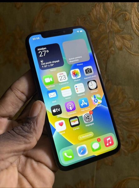 X 64Go sans ID batterie 100%