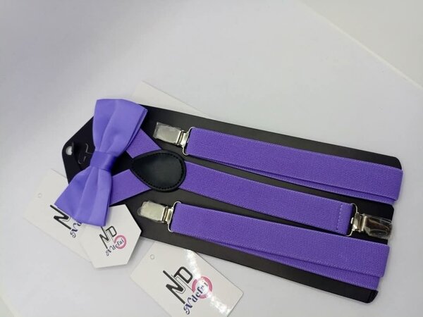 Bretelles et nœud papillon violet