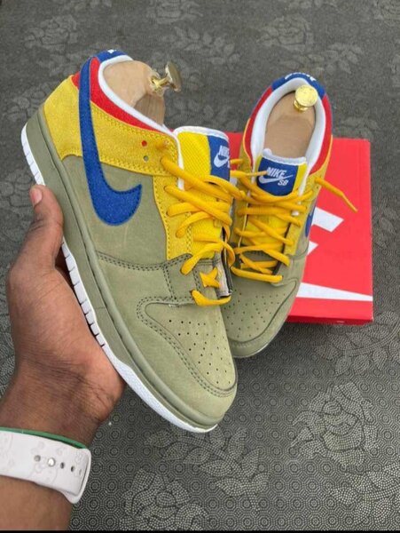 Baskets colorées et tendance