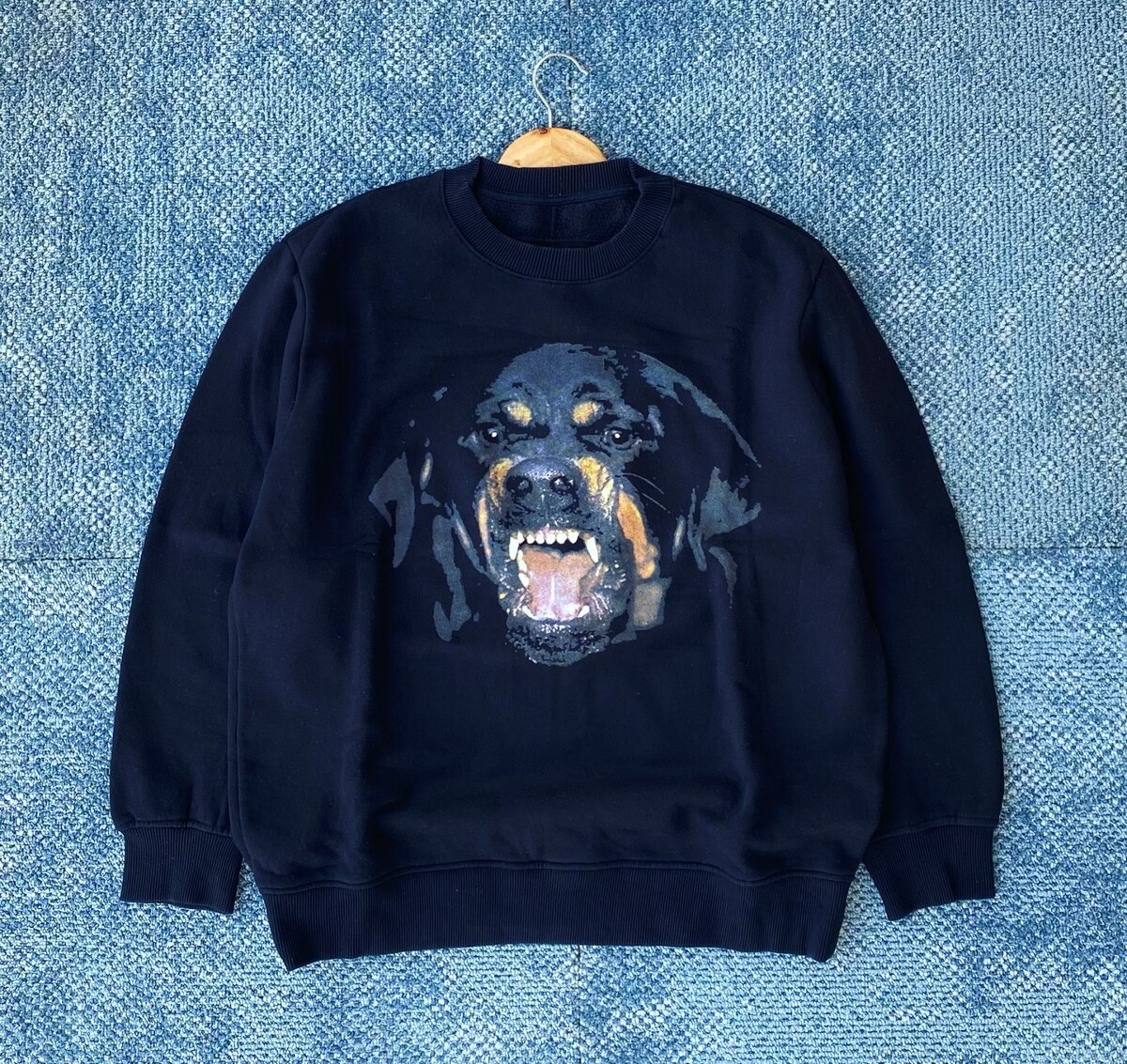 Thrift-Sweatshirt