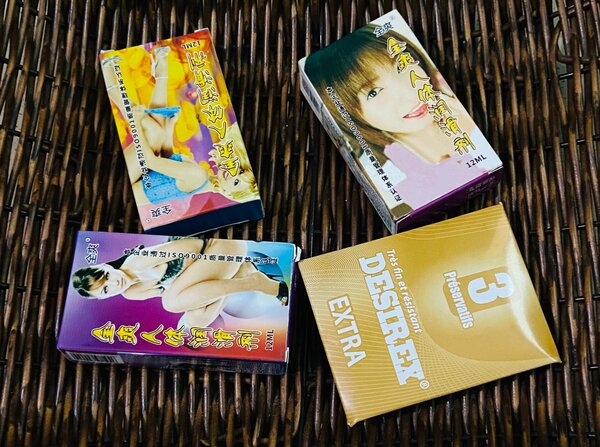 3 préservatifs +3 lubrifiants