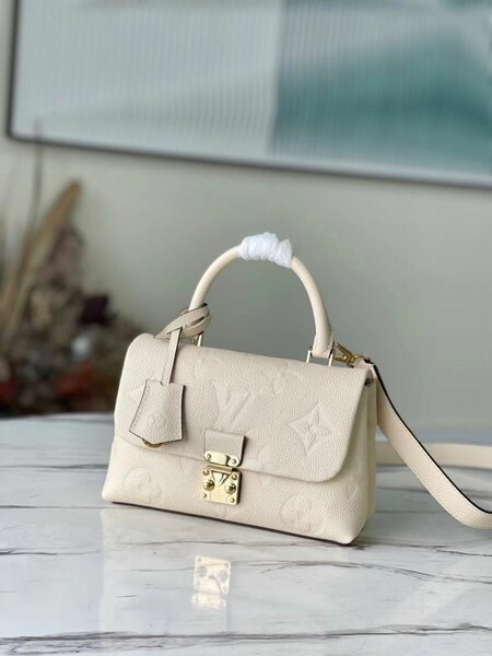 Sac à main en cuir élégance