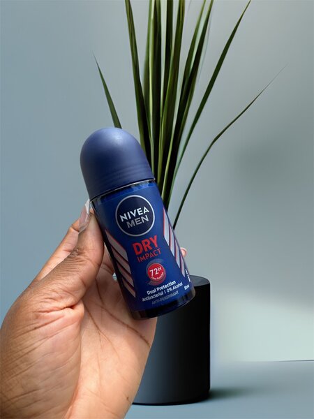 Nivea Dry impact roll on