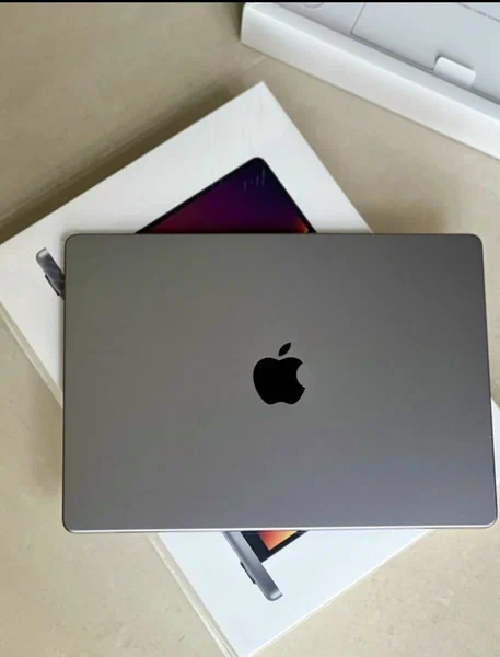 MacBook Pro 2025