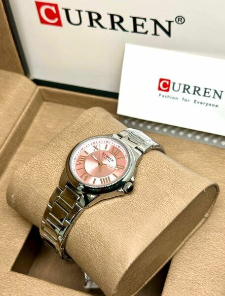 Montre élégante CURREN en acier inoxydable