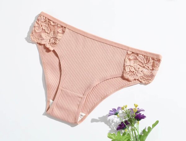 Culottes en dentelle élégantes