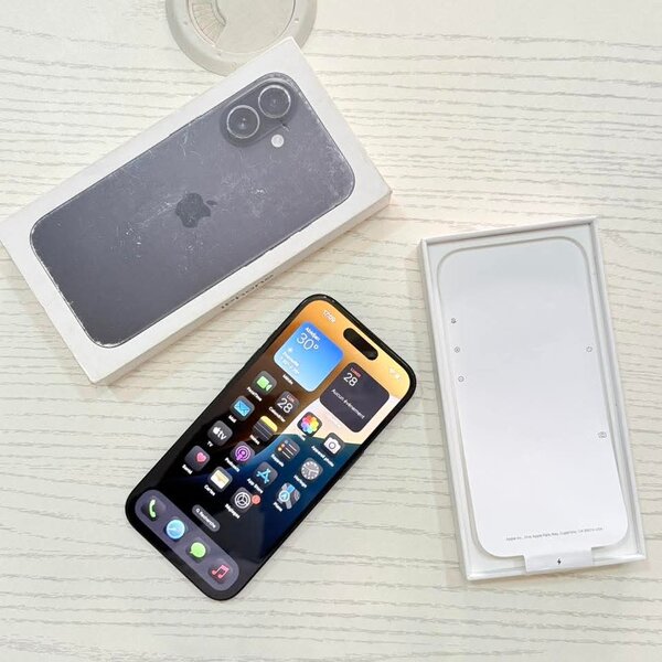 iPhone 16 Noir 256Go