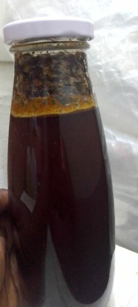 Miel biologique en flacon