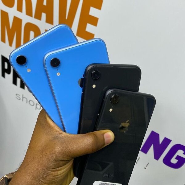 iPhone XR - Smartphone