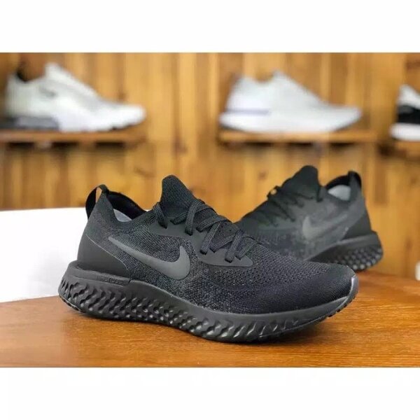 Nike flyknit react(all black )