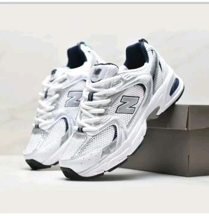 Chaussures de Sport Modernes