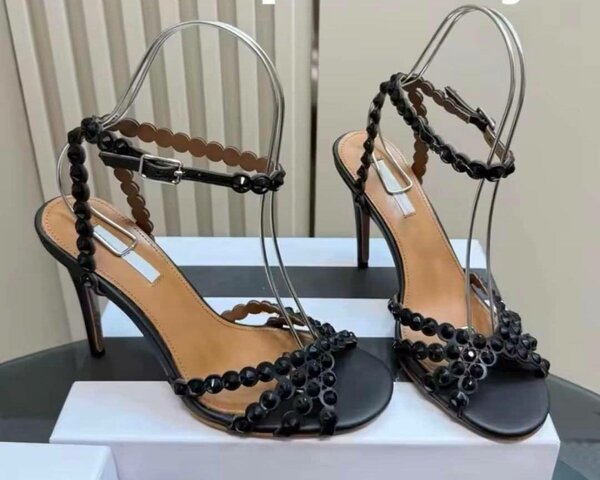 Sandales à talons perlées