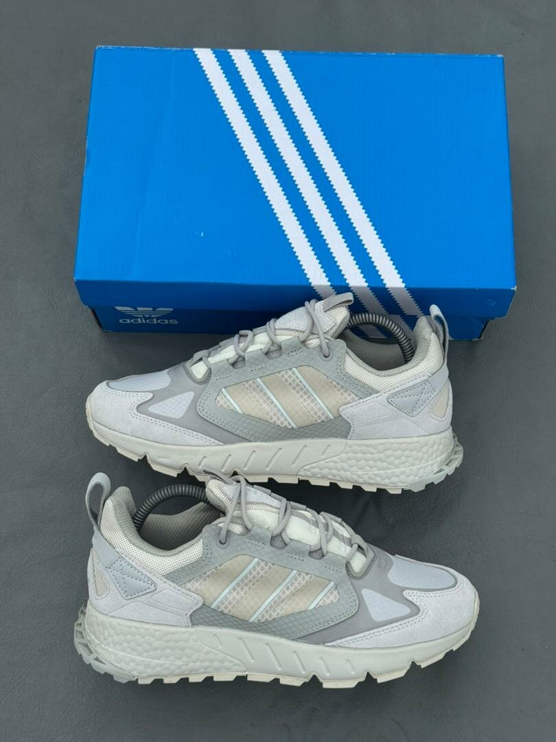 Baskets adidas authentique