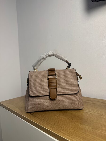 Sac à main élégante marron