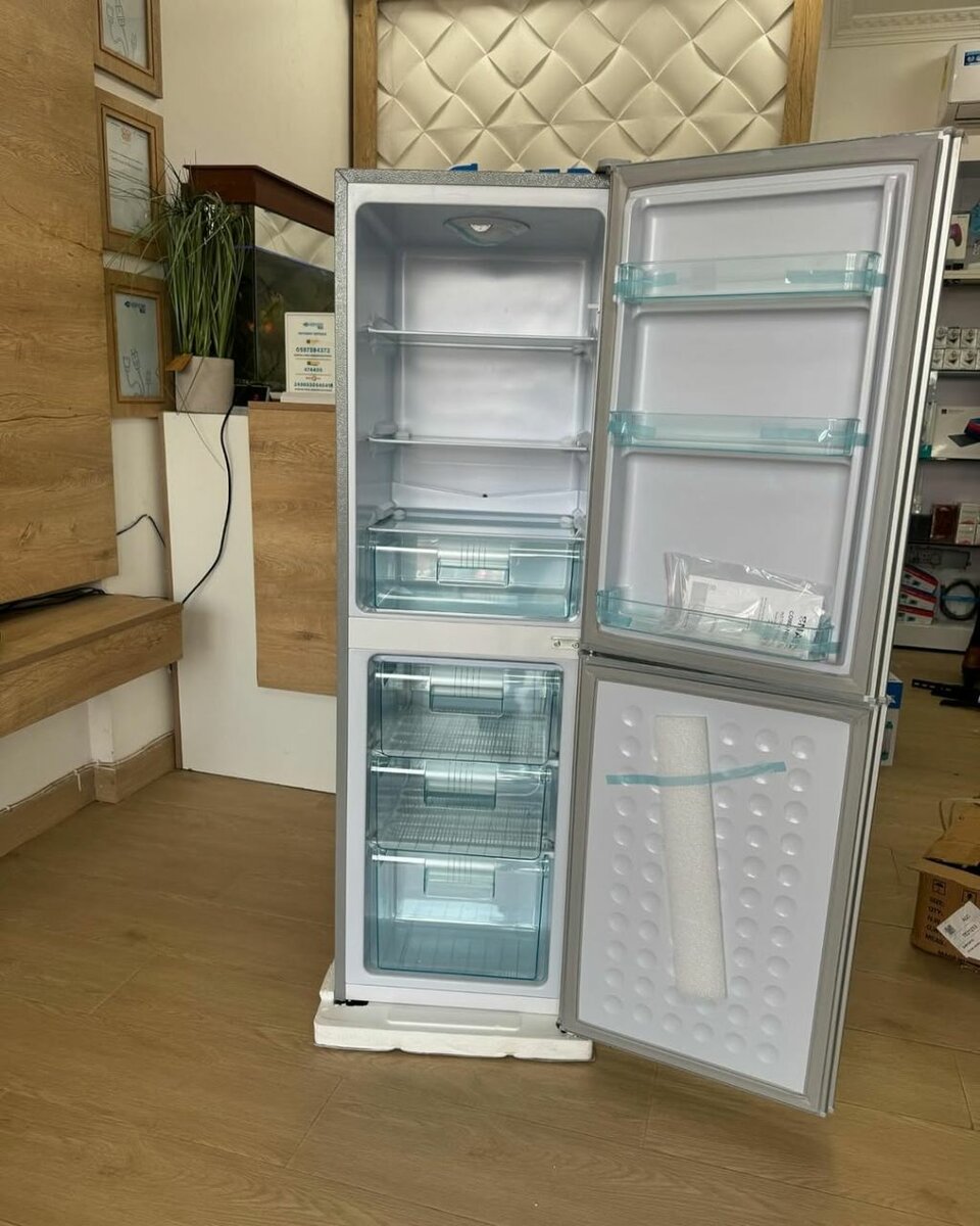 NASCO 196LTR BOTTOM FREEZER-REFRIGERATOR