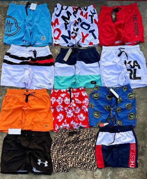 Shorts de bain pour homme variés