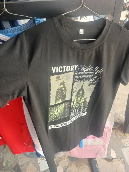 Tee-shirts