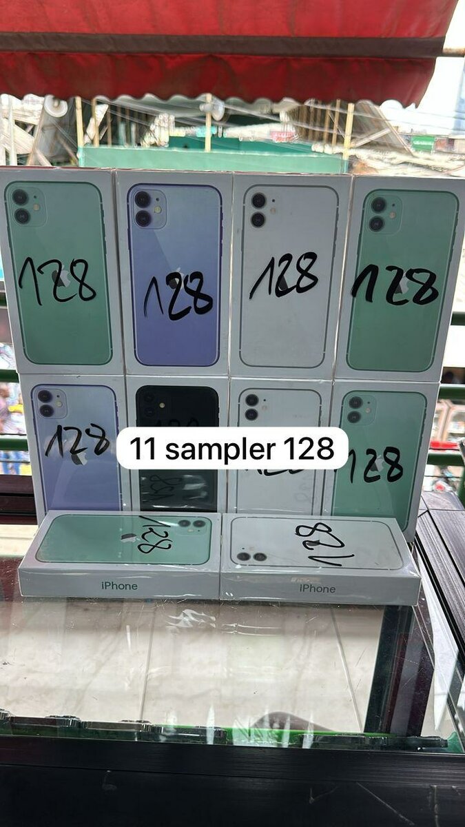 Samsung S 10 + iphone 11