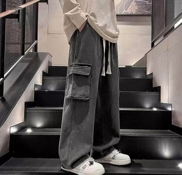 Jean cargo ample pour homme