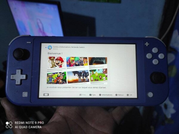 Nintendo Switch Lite casi neuf