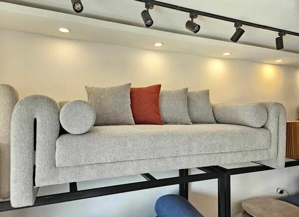 Canapé moderne et confortable