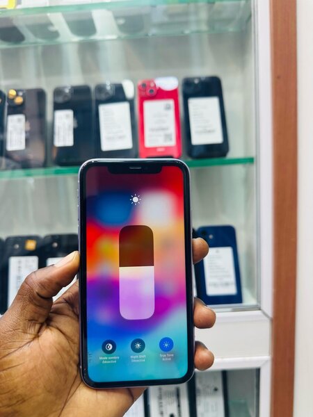 11 simple 64giga jamais démont