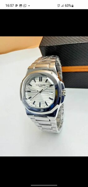 Montre en acier inoxydable