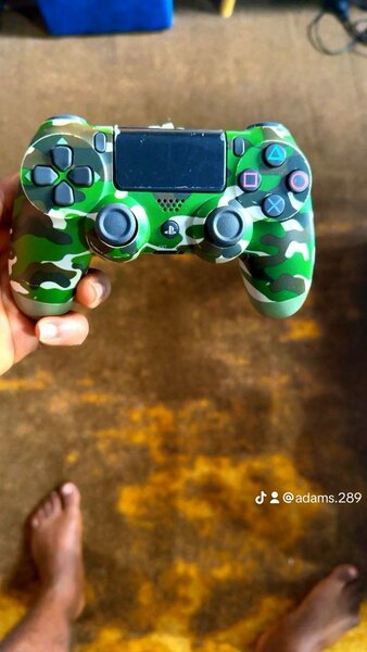Manette camouflage PS4