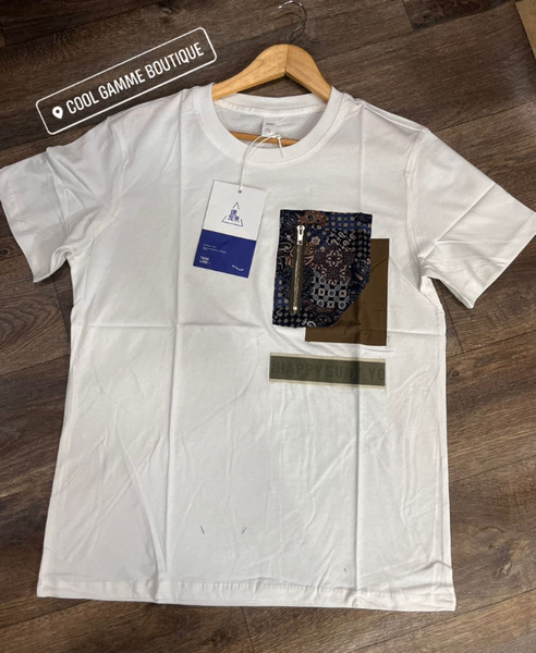 T-shirt homme blanc avec une poche multicolore zippée
