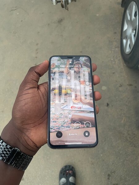 iPhone 11 Pro Max 64Go