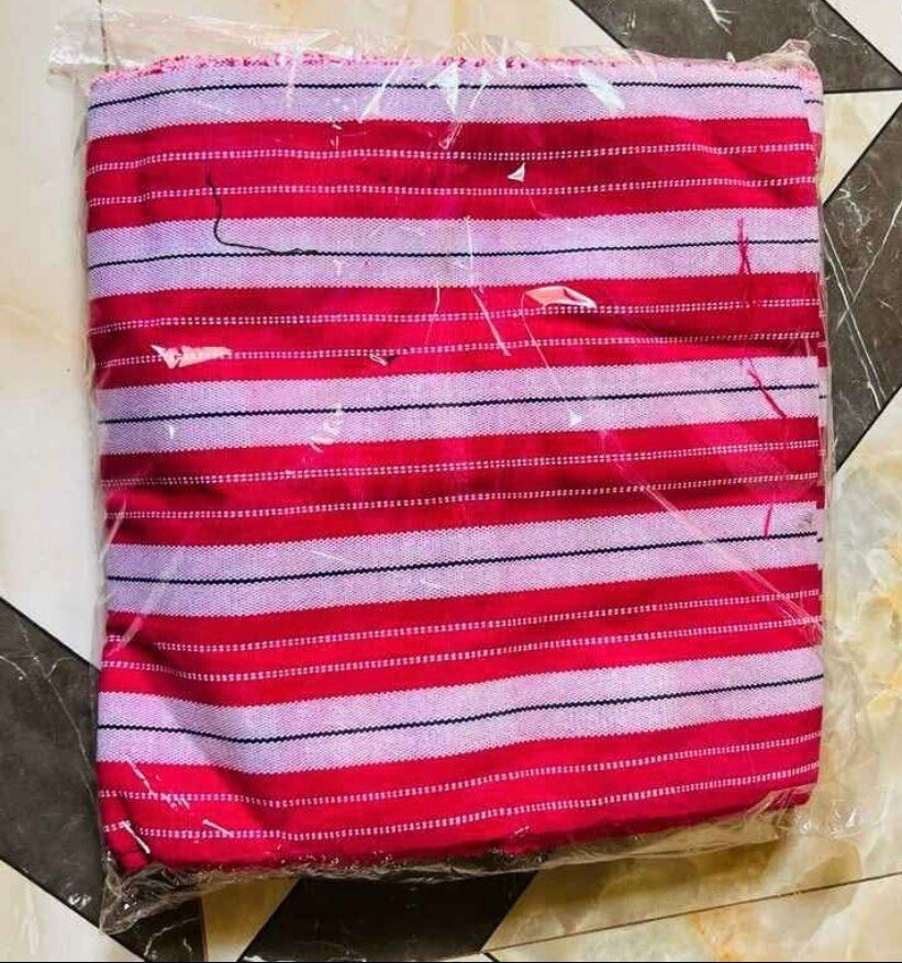 Tissu rayé coloré pour couture