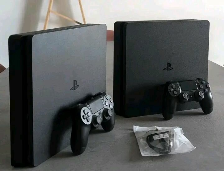 Console de jeux PlayStation 4