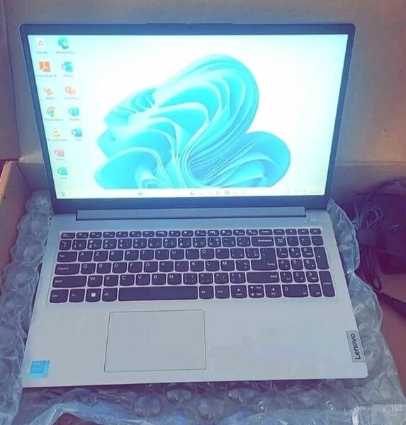 Ordinateur portable Lenovo