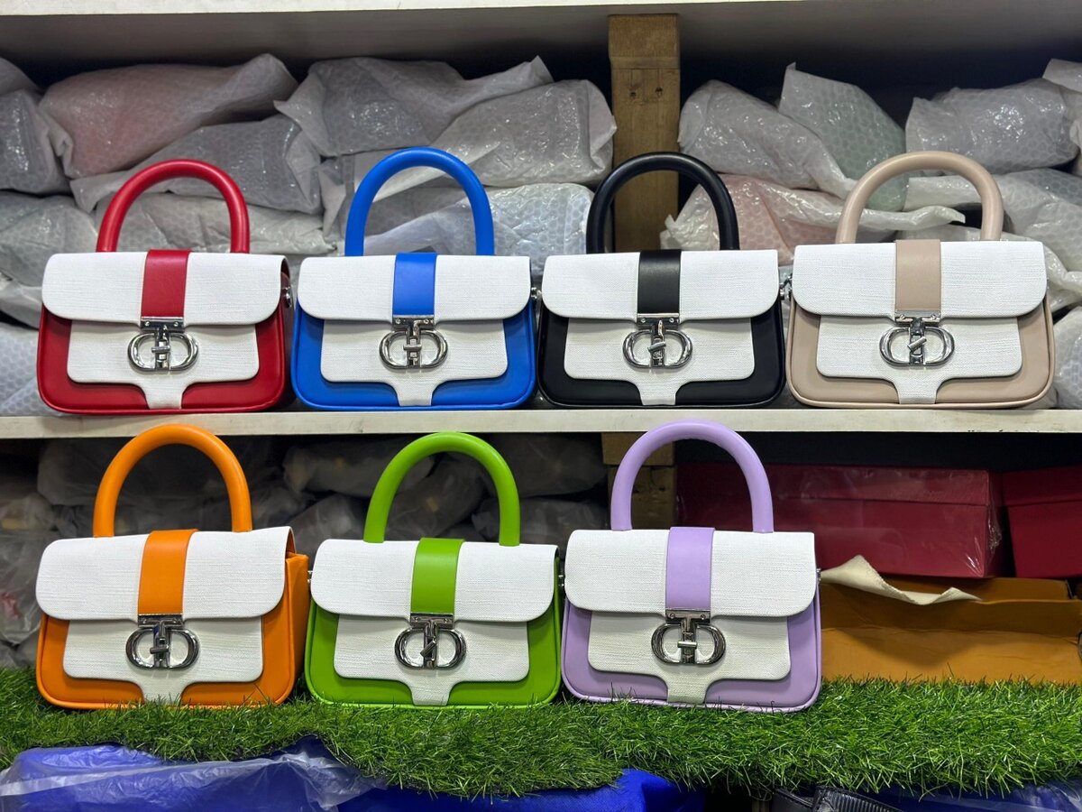 Ladies handheld bags