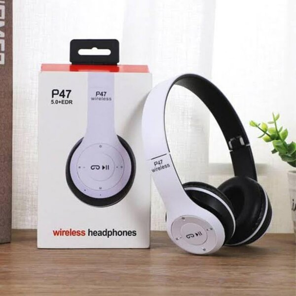 Sleek white headphone with stylish Design 1-pcs