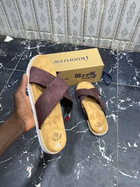 Sandales en cuir confortables