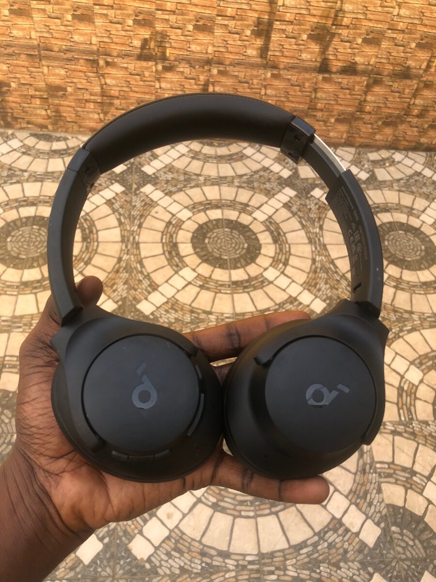 Anker soundcore Q20i