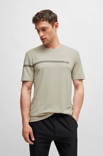 Футболки от бренда Boss