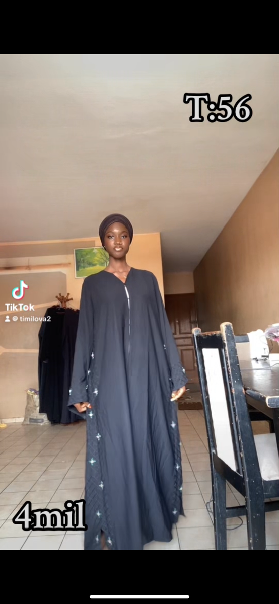 Robe Abaya Élégante Noire