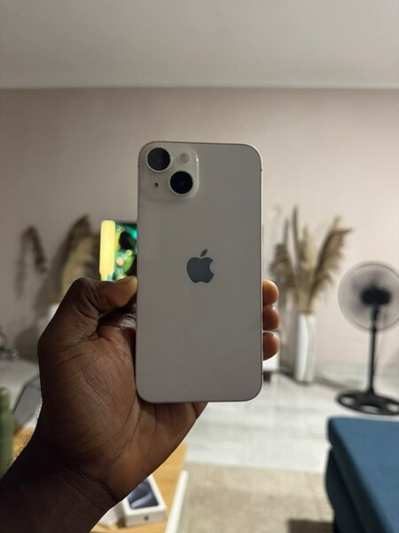 iPhone 14avec écran 6.1 pouces