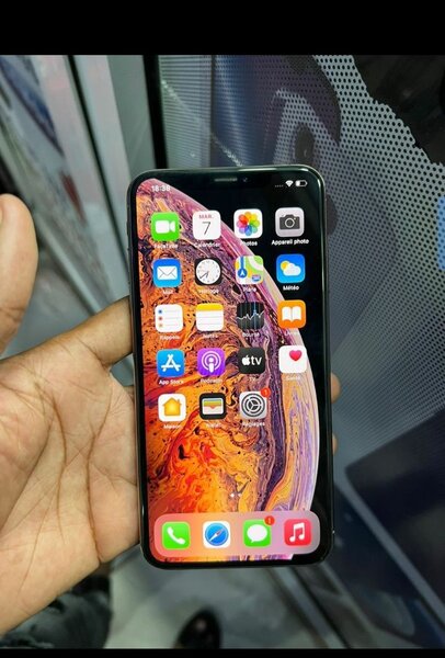 iPhone Xs en très bonne état