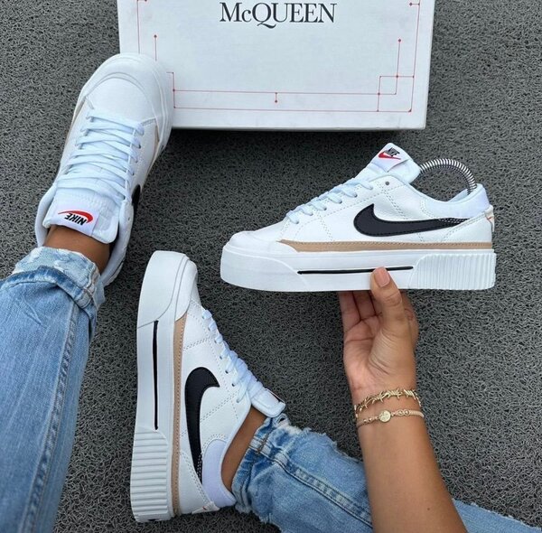 Nike Court