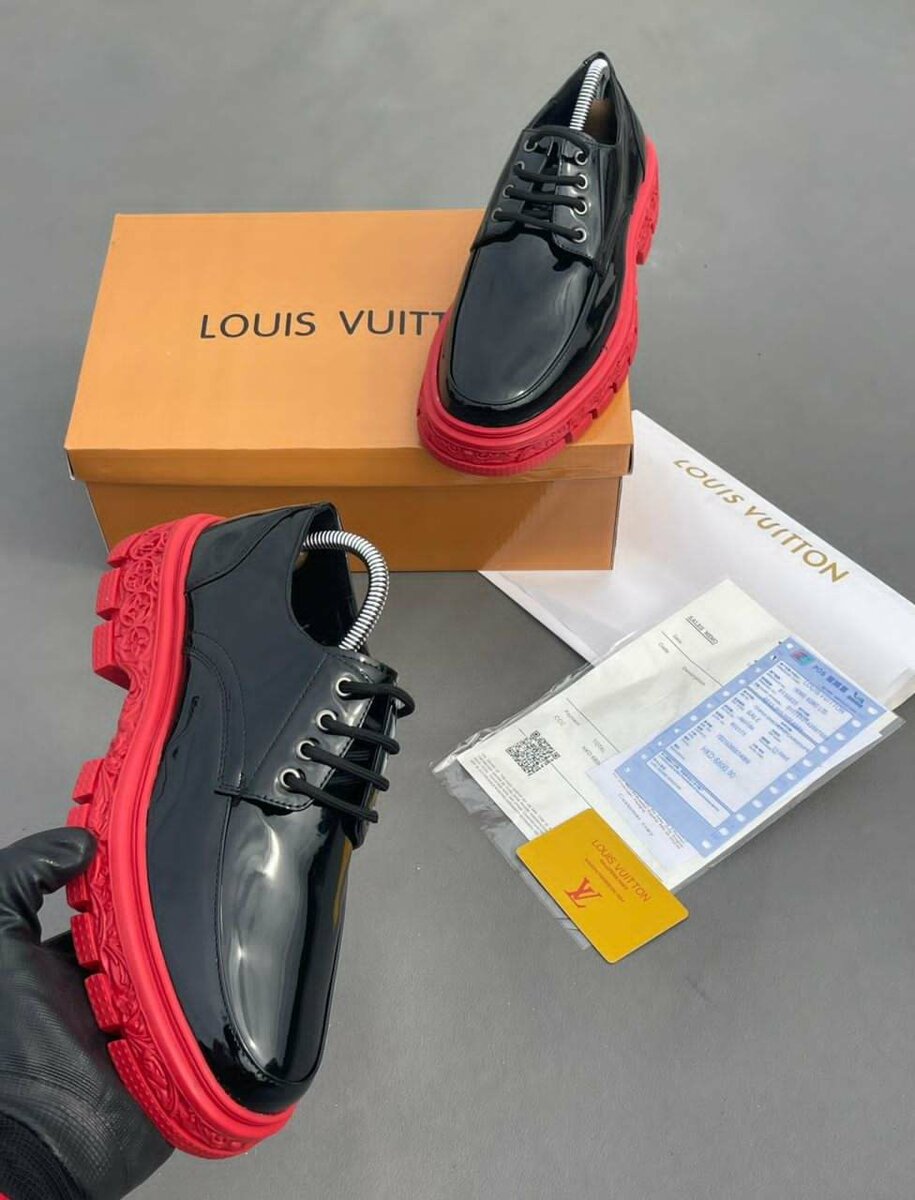 Chaussures Luis Vuitton  Homme