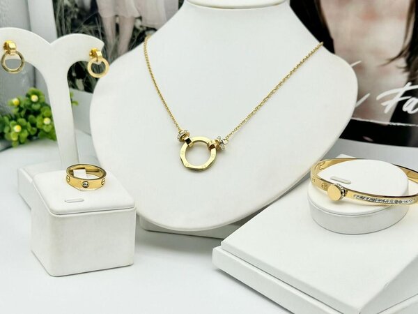 Parure Bijoux Dorée Élégante