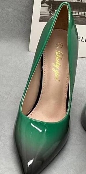 belles chaussures pour femmes