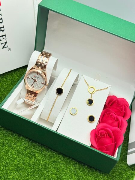 CURREN Montre Femme Luxe avec Bijoux