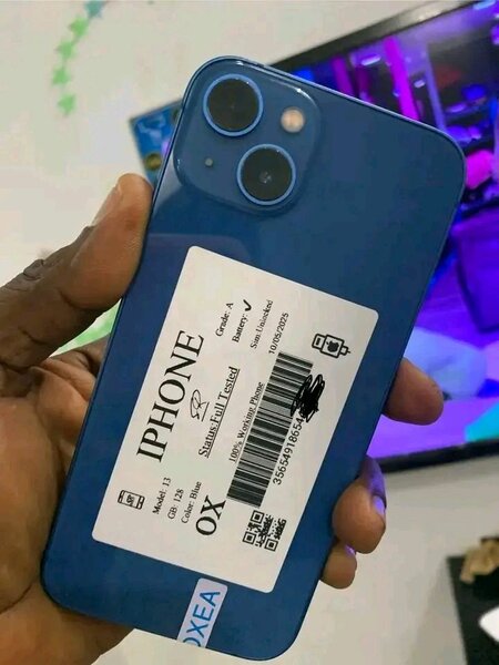 iPhone bleu débloqué