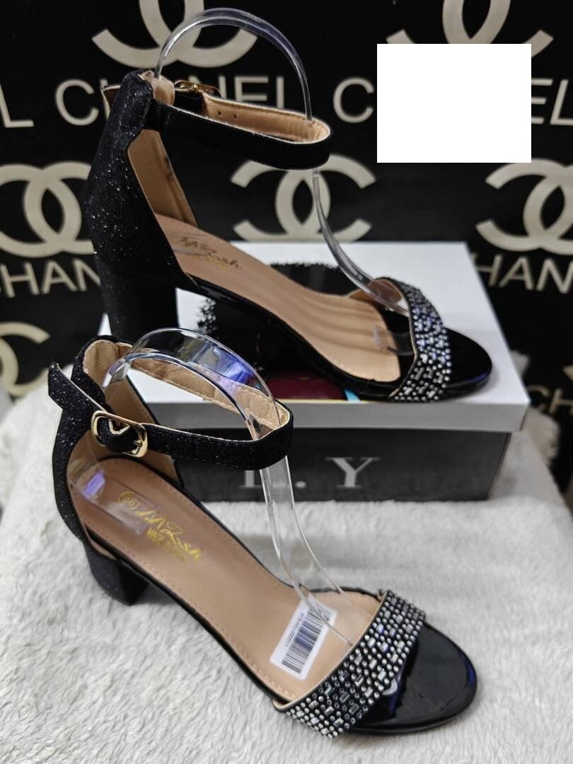 belles chaussures pour femmes